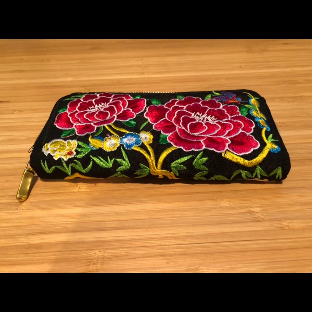 Flower Embroidered Wallet